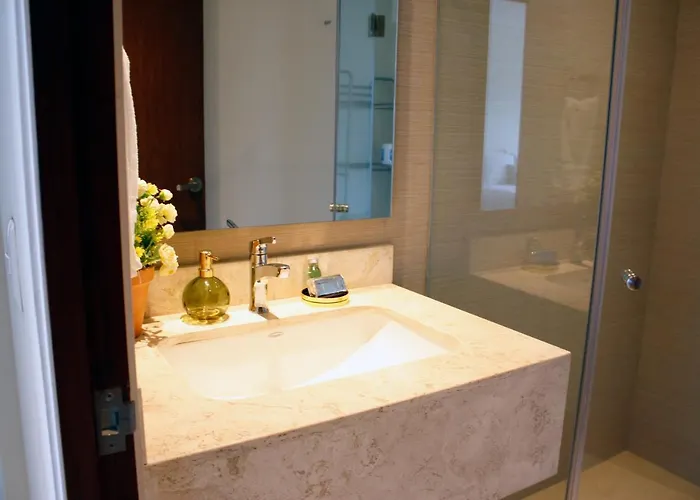 Begrand Alto Polanco Pool Gym Jacuzzi &