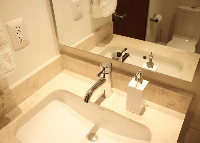 Begrand Alto Polanco Pool Gym Jacuzzi & Apartment Mexico City